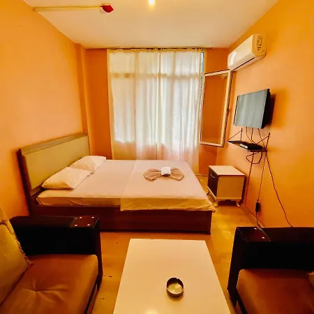 Cordelio Karsiyaka Habitación en casa particular